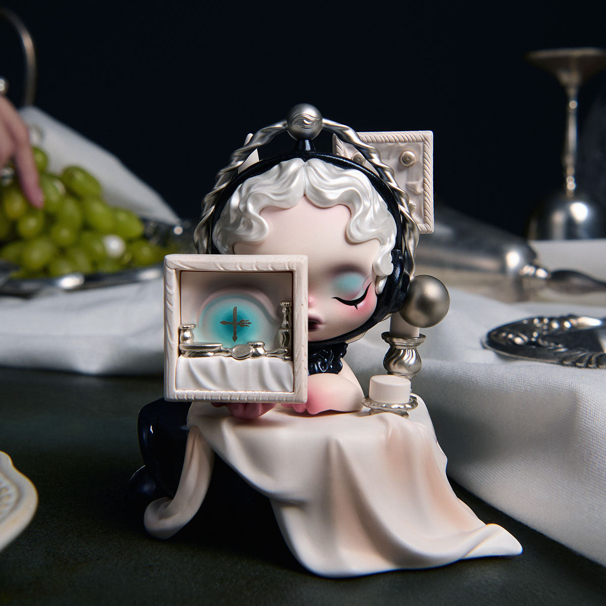 SKULLPANDA The Feast Begins Series Figures