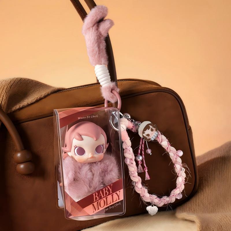 Baby Molly Winter Fit Check Series-Vinyl Plush Pendant Blind Box