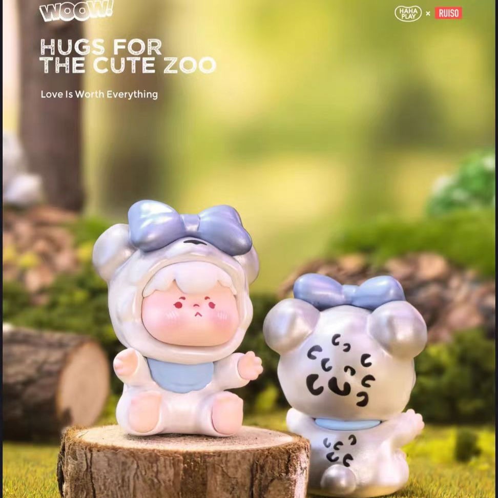 WOOW, the little cutie wants a hug