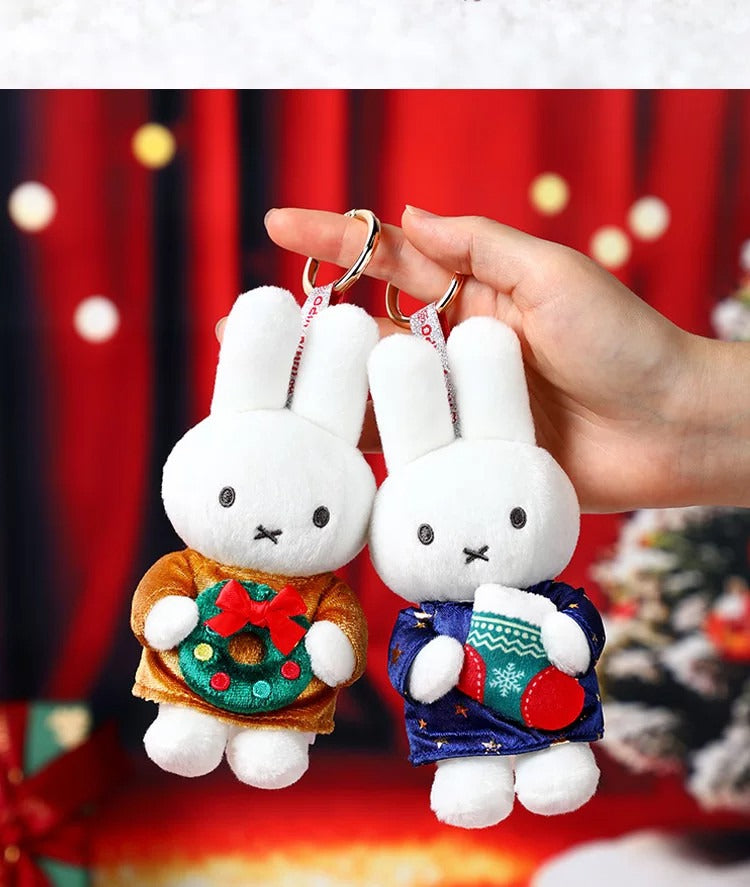 VIPOxMify Winter Plush Pendant