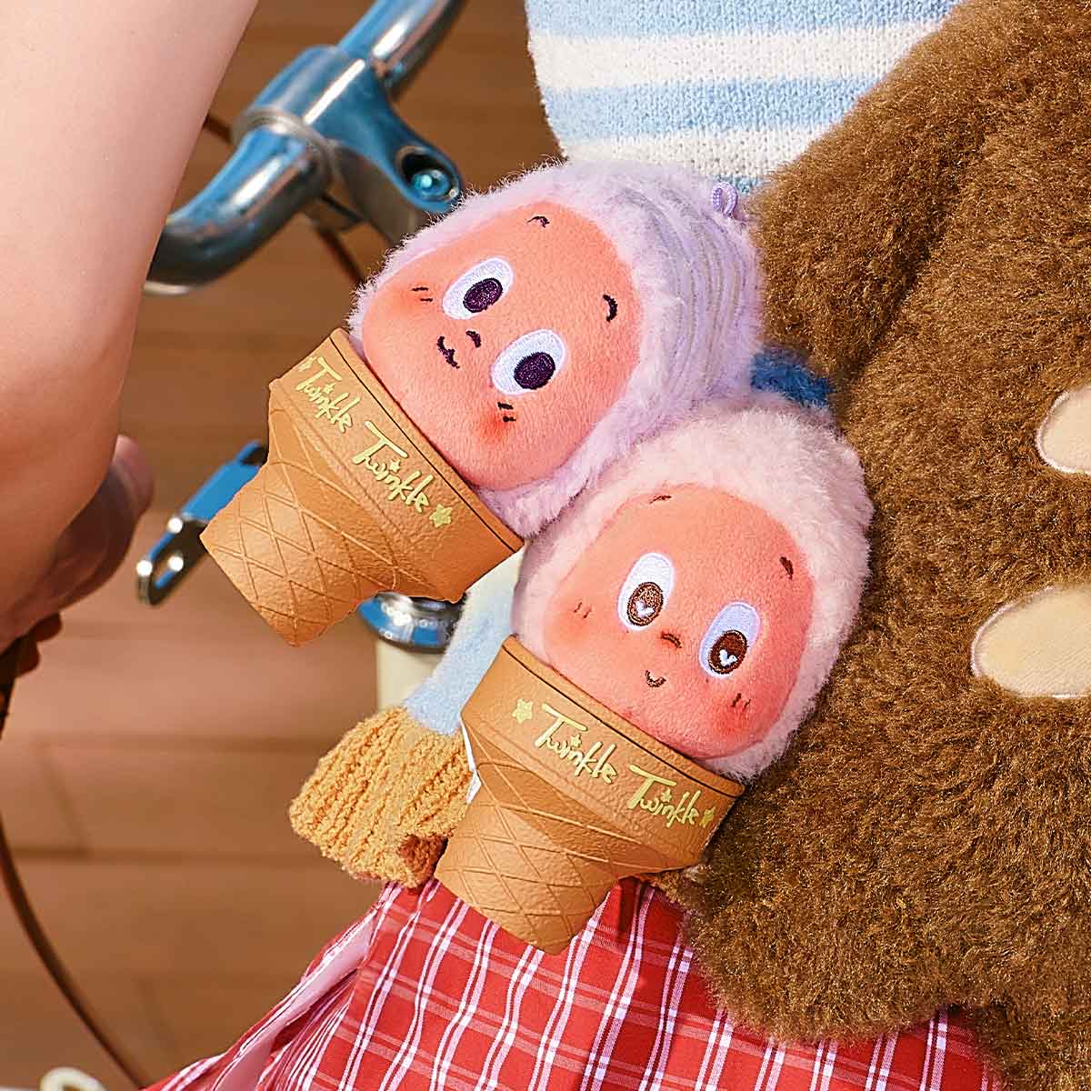 Twinkle Twinkle  MOON GELATO Series-Ice Cream Plush Pendant Blind Box