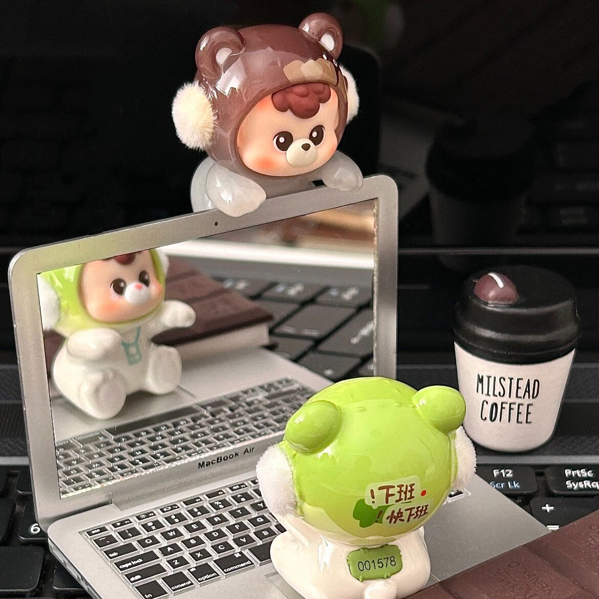 Diudiu Baby 24-hour bear sticker series cute granules