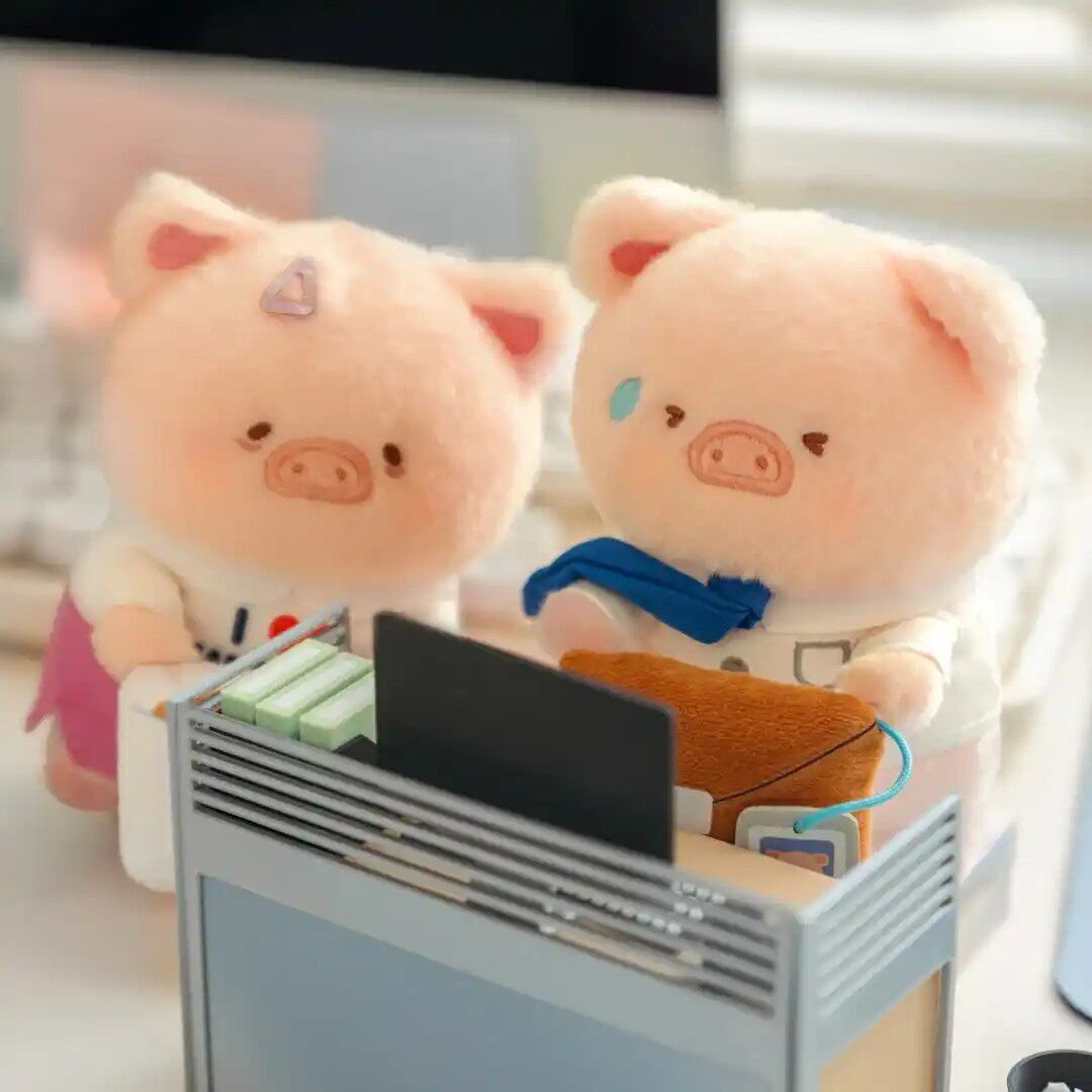 LuLu the Piggy Office Series Monitor Plush