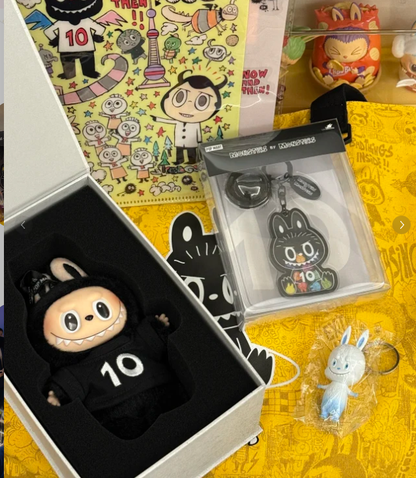 THE MONSTERS 10th Anniversary Exhibition Limited Edition Product Set