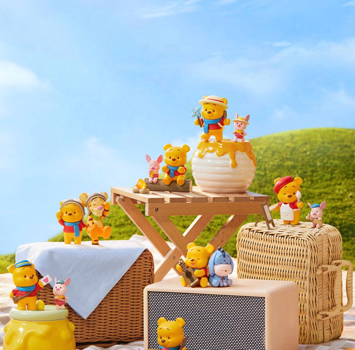 Disney Winnie the Pooh Autumn Tour Series Landscape Blind Box Ornament